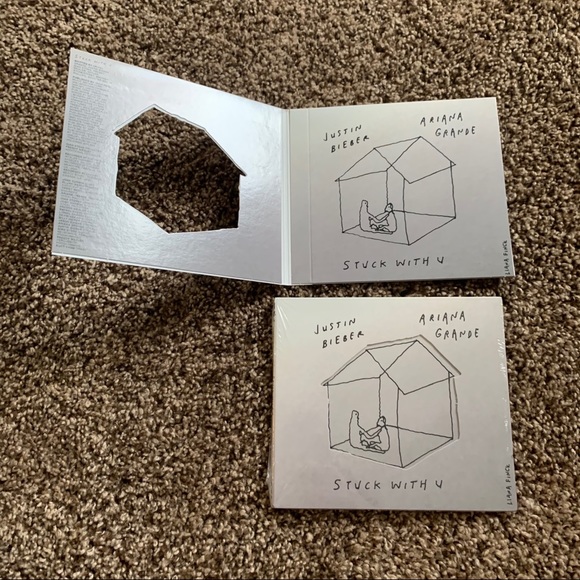 NEW Ariana Grande Signed Stuck With U CD - Picture 6 of 10